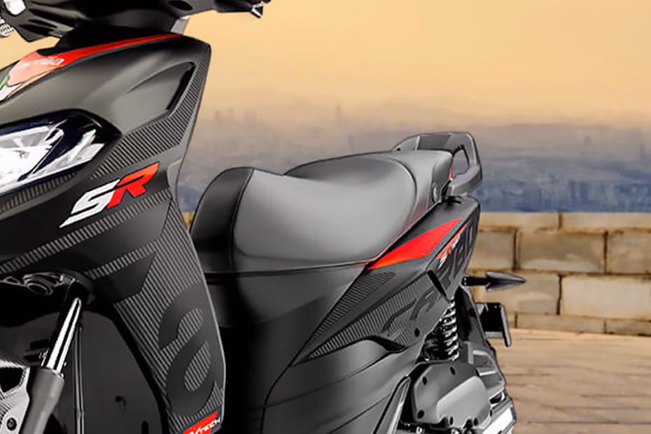 Aprilia SR 160 Carbon